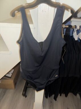 Mariia Black V-Neck mesh back leotard